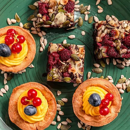 Hotell Anastasi E 3*