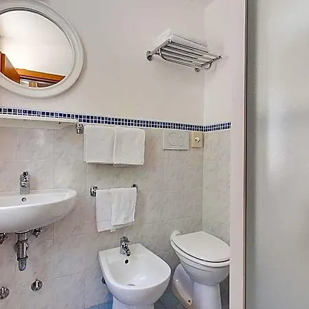 Hotel Anastasi E 3*